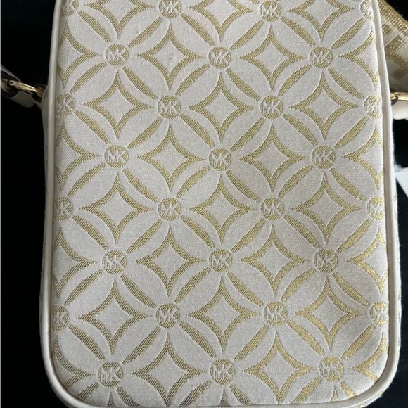 Michael Kors Gold and Cream Women's Bag - Picture 2 of 9